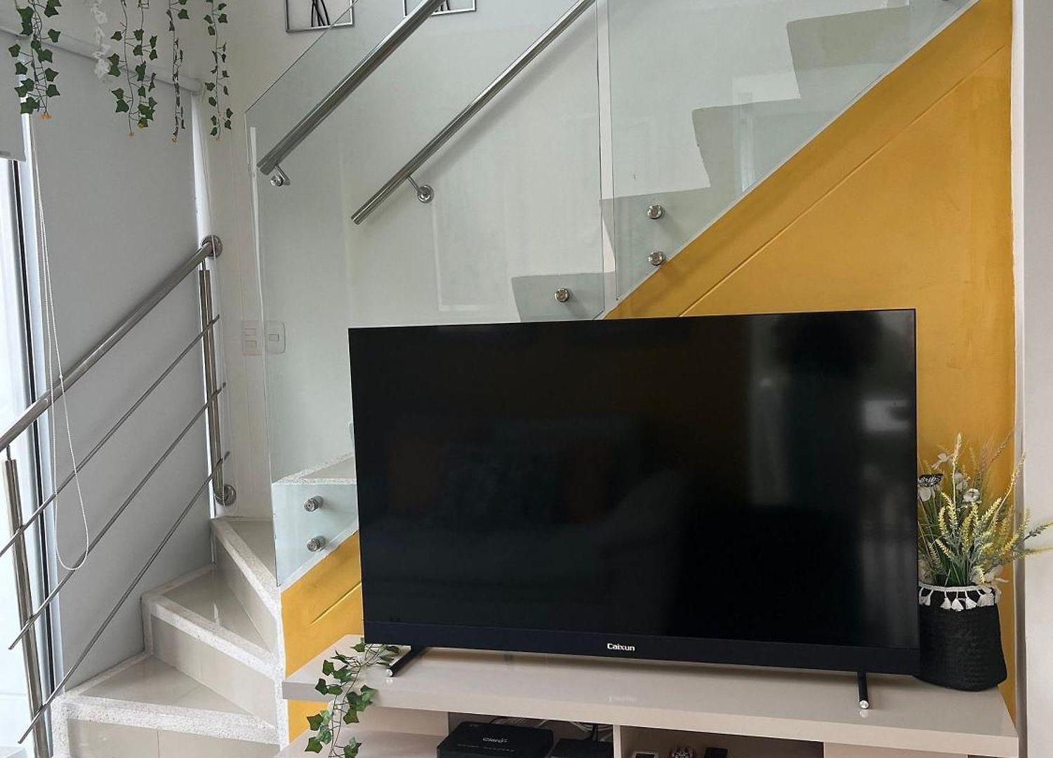 Charming Loft Near The *