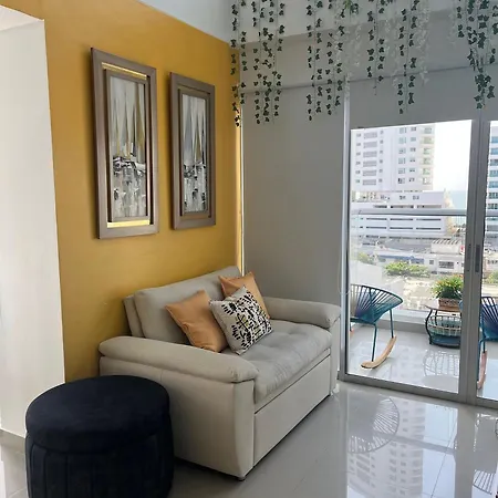 Apartamento Charming Loft Near The