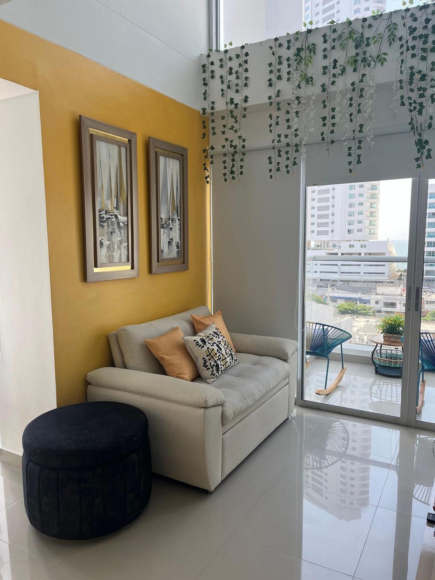 Apartamento Charming Loft Near The